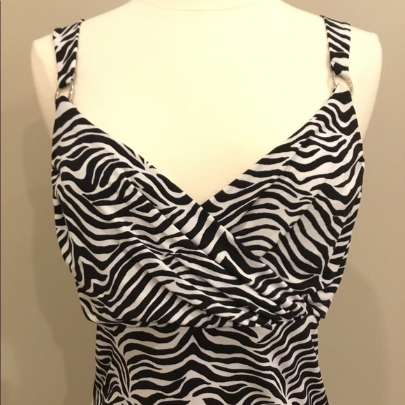 WHBM Black and White Striped Tank - Picture 5 of 14